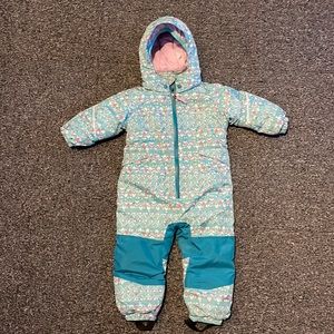 Patagonia toddler girls ski suit 🌍